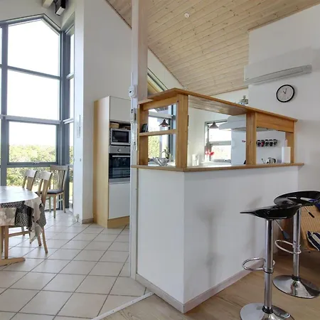 Lothen - 500m From The Sea By Interhome
