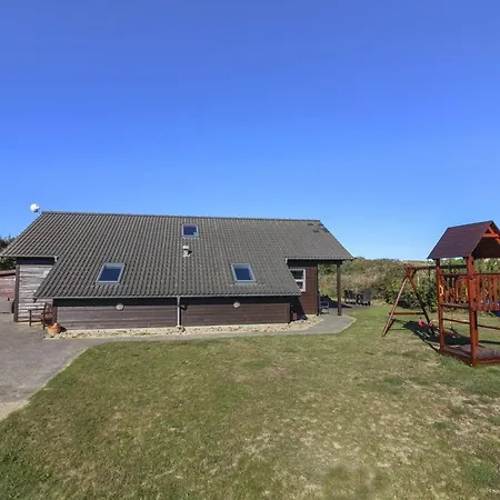 Lothen - 500m From The Sea By Interhome